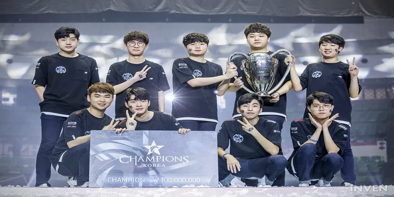 LCK là gì?